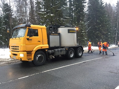 Кохер для литого асфальта Madrog 4500 на прицепе