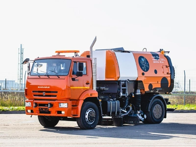 Подметально-вакуумная машина ВКМ 6500