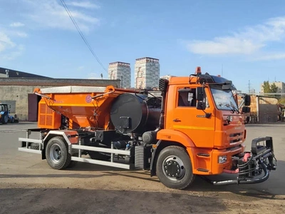 Машина для ремонта асфальта пневмонабрызгом БЦМ-257