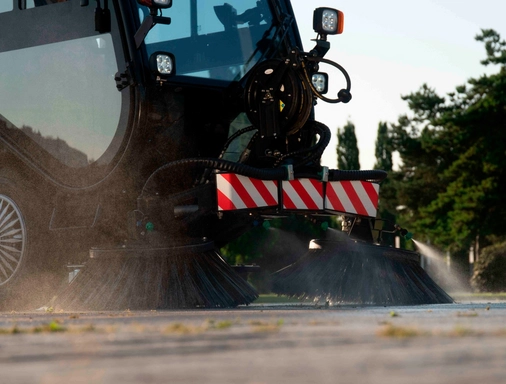 Подметально-уборочная машина SmartSweeper RG-8240 — вид 11