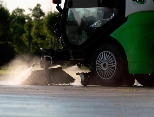 Подметально-уборочная машина SmartSweeper RG-8240 — вид 10