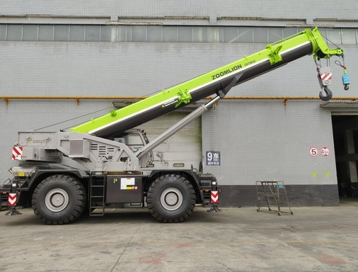 Короткобазный кран Zoomlion ZRT850 — вид 4