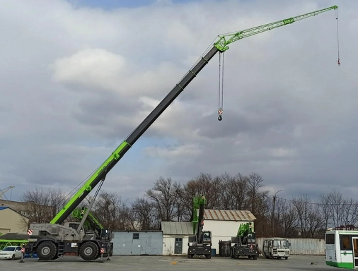 Короткобазный кран Zoomlion ZRT850