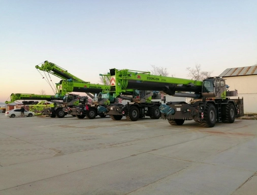 Короткобазный кран Zoomlion ZRT600