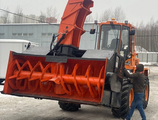 Фрезерно-роторный автономный снегоочиститель МОС-2500
